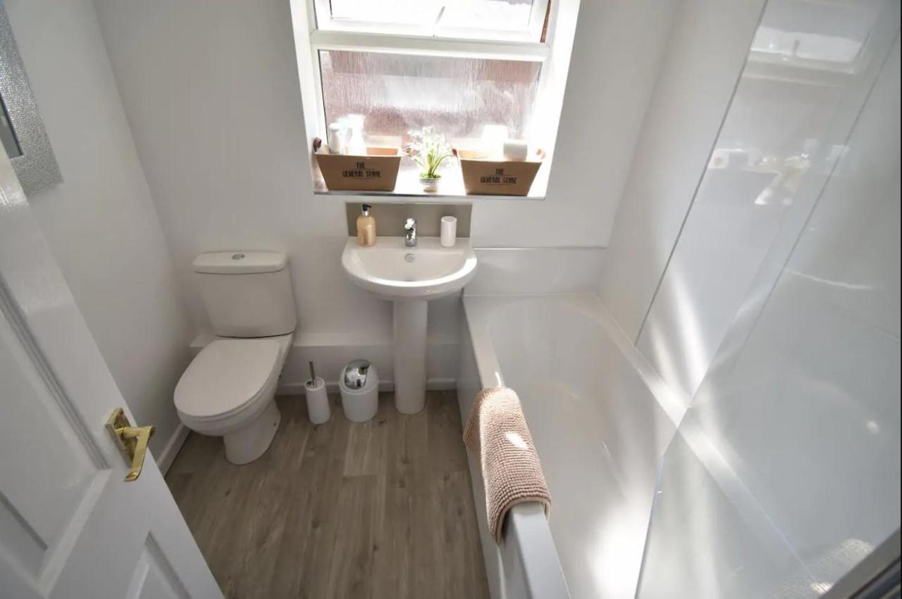 3-Bedroom Comfy Home In Solihull Zewnętrze zdjęcie